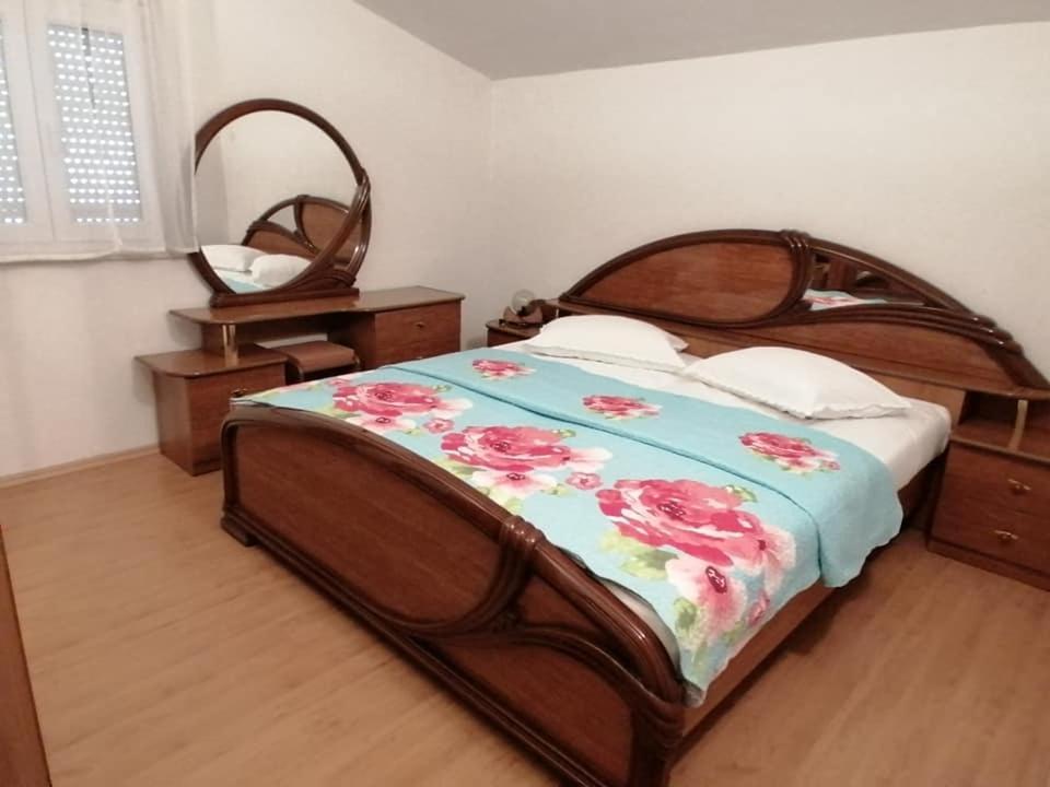 Pacho Daire Baška Voda Dış mekan fotoğraf